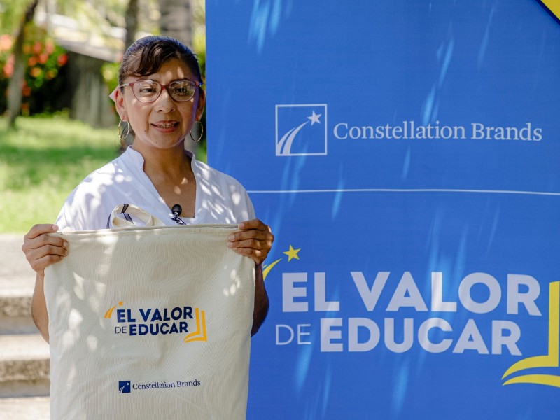 Inicia convocatoria de beca para estudiantes universitarios en Veracruz