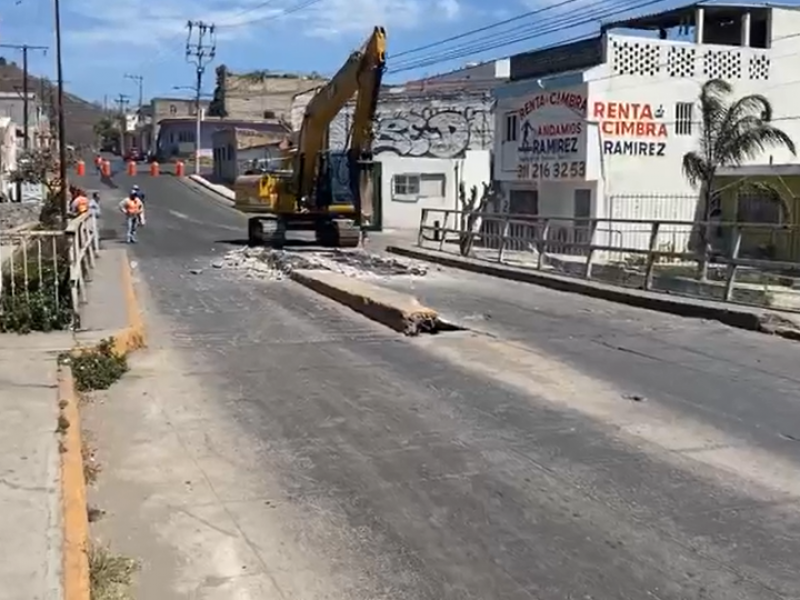 Inician demolición del puente Querétaro