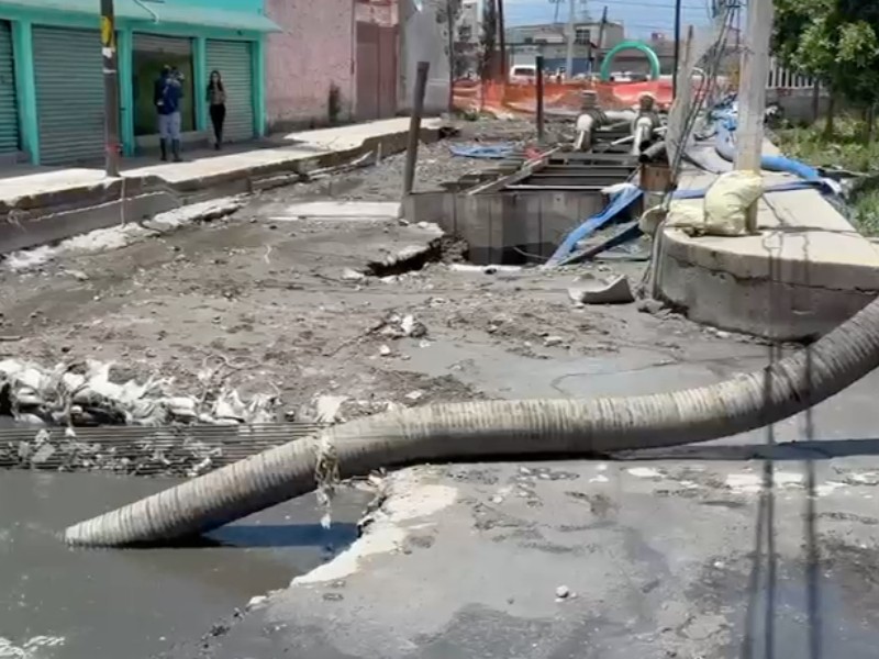 Inician labores de limpieza en Chalco tras inundaciones