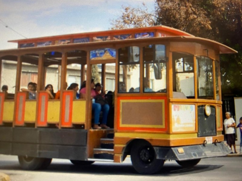 Inician tours en tranvías en lugares turísticos de la Laguna