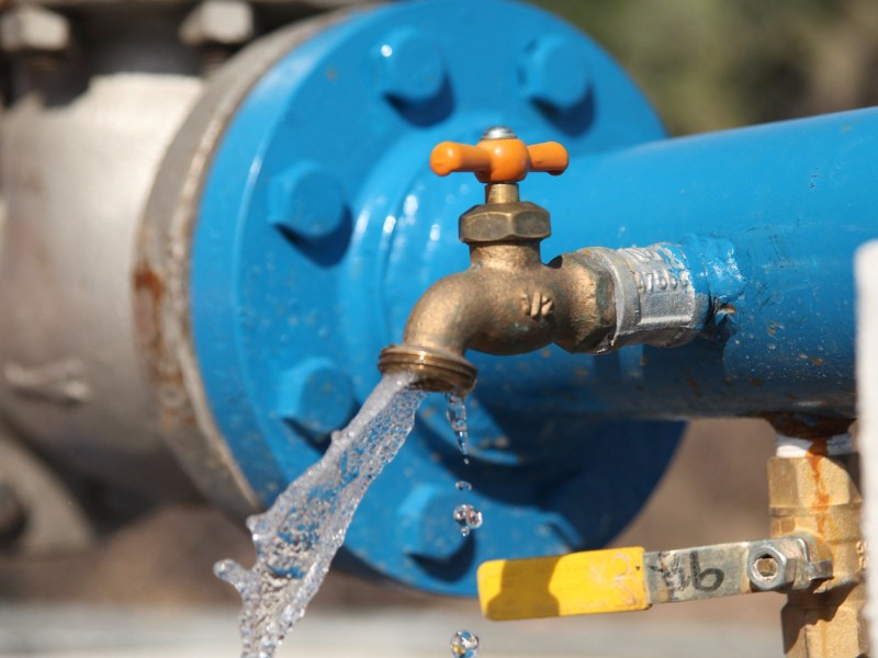 Inician trabajos de construcción del equipamiento de pozo para agua potable