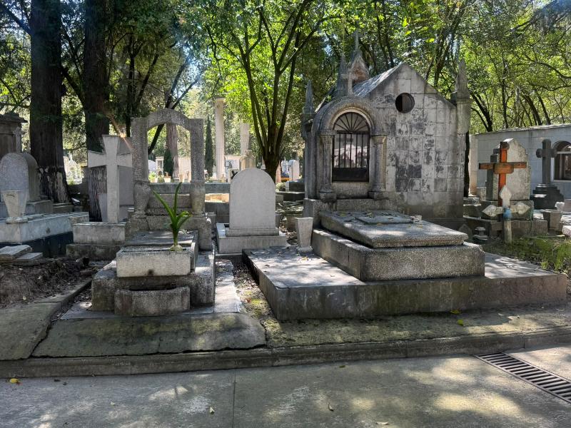 Inician trabajos de limpieza y mantenimiento en panteones de Toluca