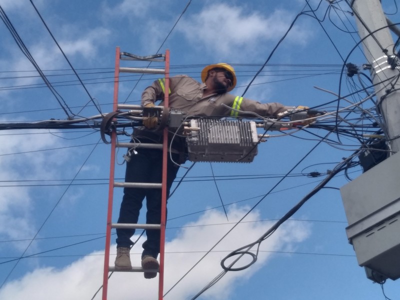 Inician trabajos de red coaxial en colonia Pimentel y Choyal