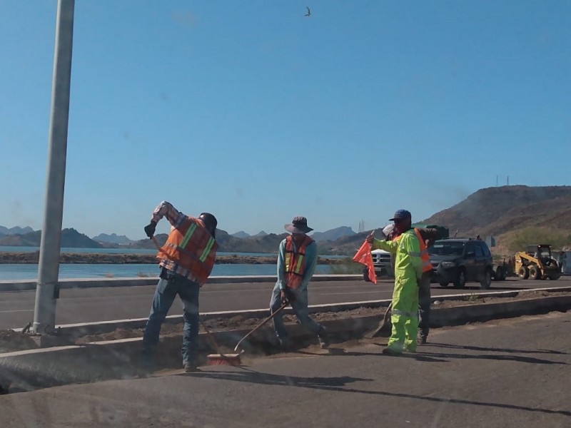 Inician trabajos en carretera y Puente Douglas