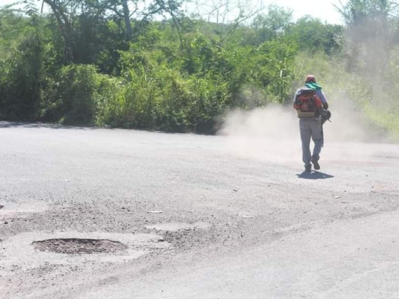 Iniciando bacheo en vialidades concurridas de Ixtlahuacán