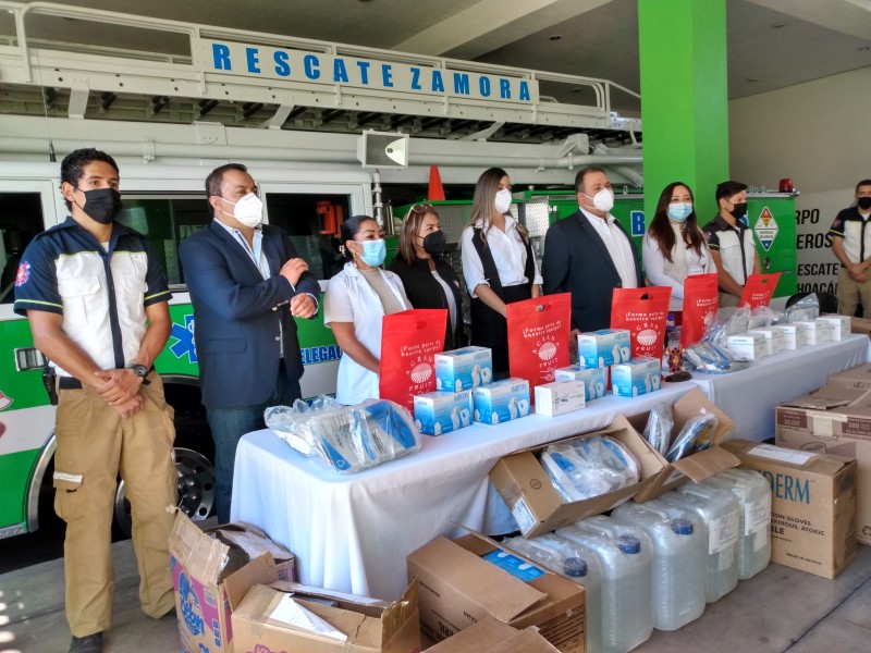 Iniciativa privada entrega material médico a rescate y hospital General