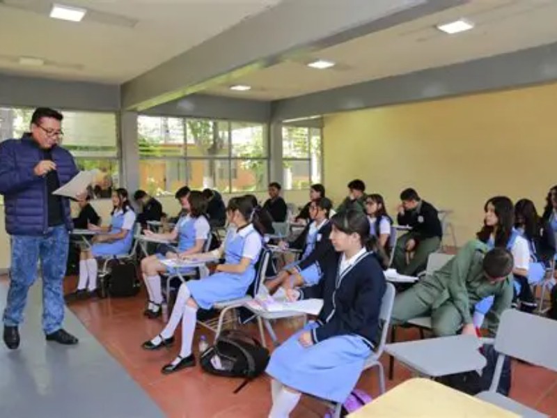 Iniciativa propone hasta dos días de permiso menstrual escolar