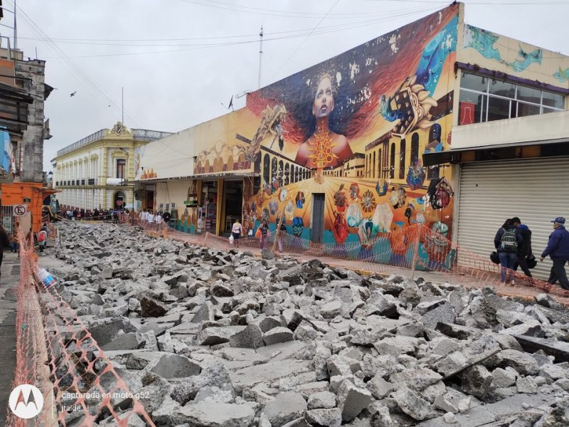 Inició la rehabilitación de la calle Lucio