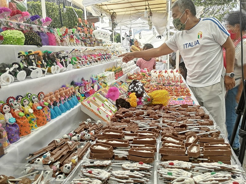 Inició la venta de los tradicionales alfeñiques