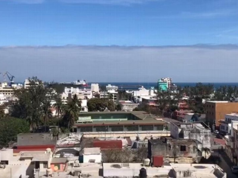 Inmensa nube cubrió la zona conurbada Veracruz-Boca del Río