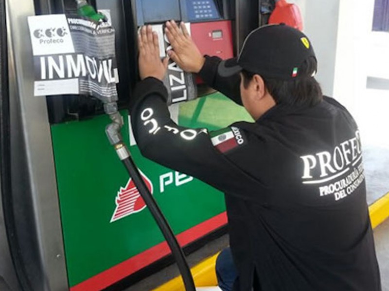 Inmovilizan gasolinera en Villa de Álvarez