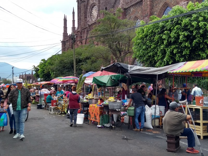 Inseguridad merma venta de comerciantes en festejos Guadalupanos