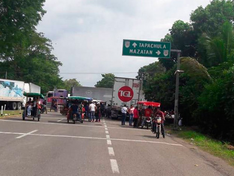 Insisten empresarios; piden un alto a bloqueos carreteros