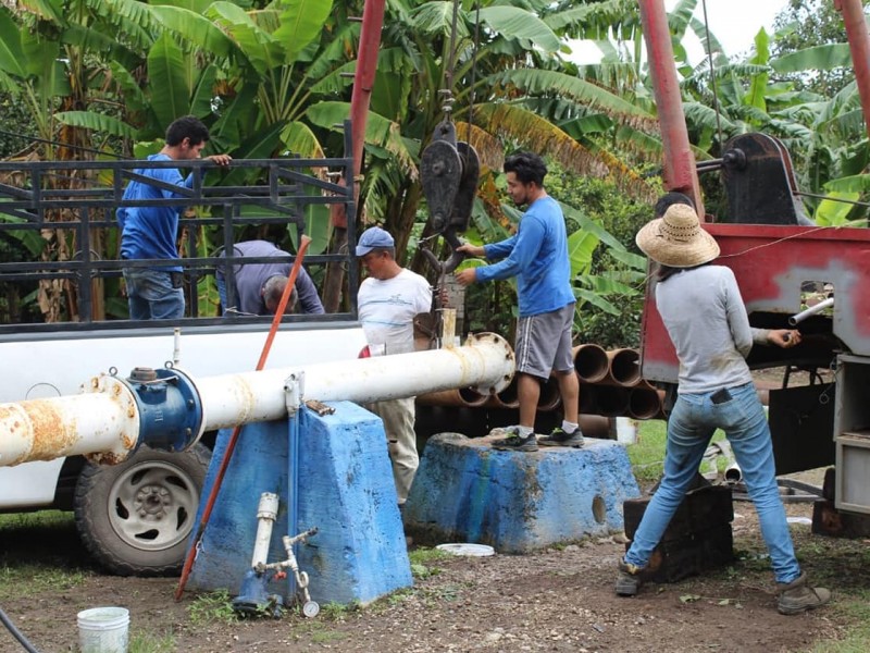 Instalan bomba de agua en Xalisco