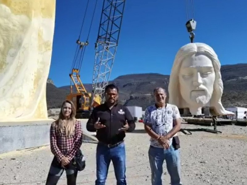 Instalan cabeza al cristo de la paz en Tabasco