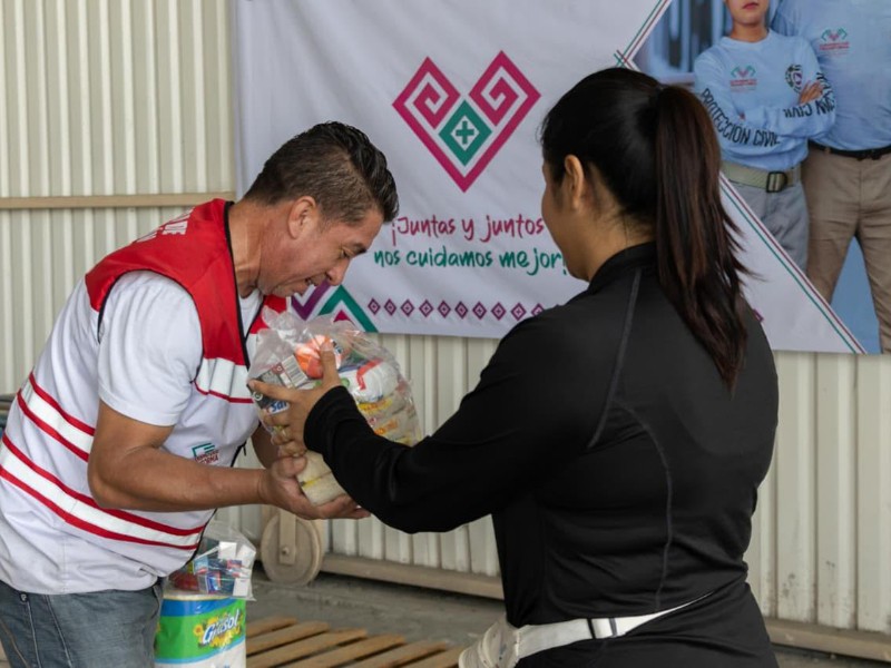 Instalan centro de acopio de apoyo a damnificados en Veracruz