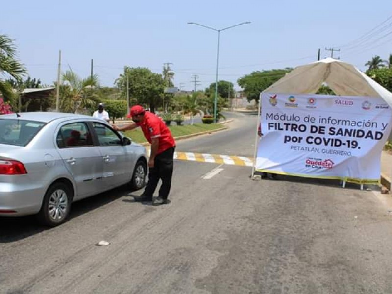 Instalan en Petatlán puesto sanitario en carretera federal