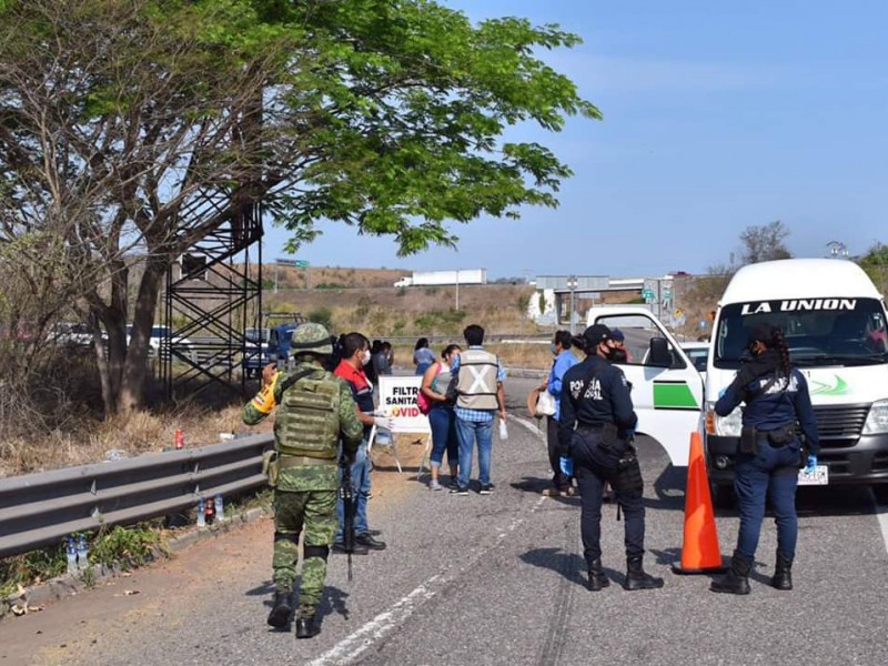 Instalan filtro sanitario en límites de Guerrero con Michoacán
