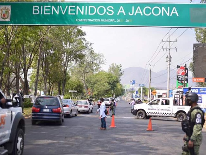 Instalan filtros sanitarios en accesos a Jacona