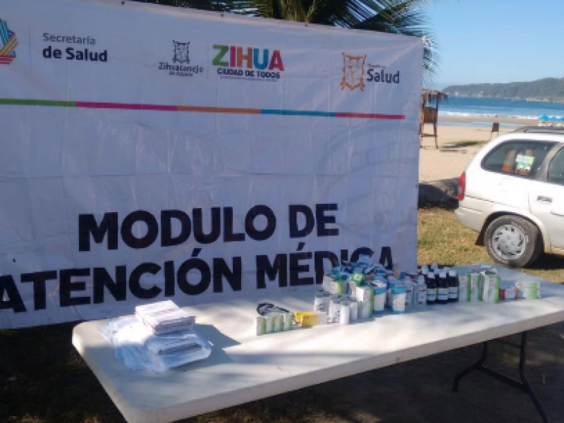 Instalan módulos médicos gratuitos en 4 playas