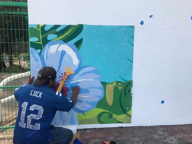 Instalan mural colectivo en el zoológico de Veracruz