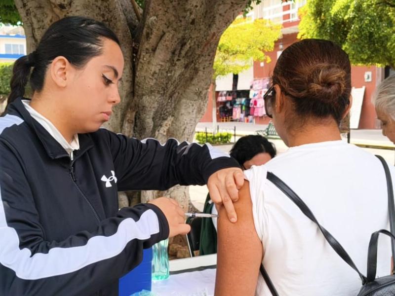 Instalan módulo de vacunación contra influenza, Covid-19 y neumococo en Zamora