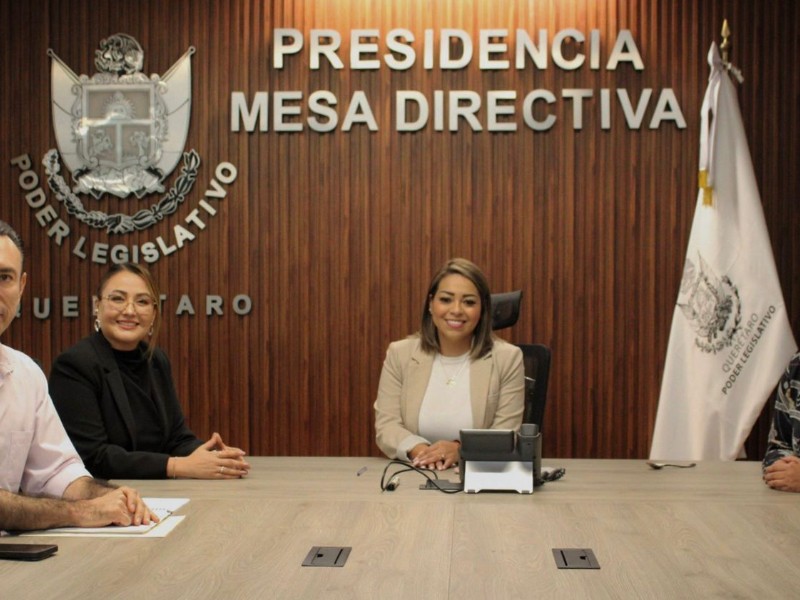 Instalan nueva Mesa Directiva en el Congreso de Querétaro tras reunión privada