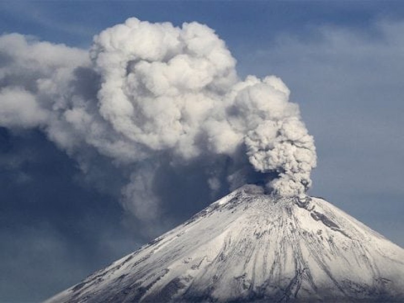 Instalan nuevo equipo de vigilancia en volcanes