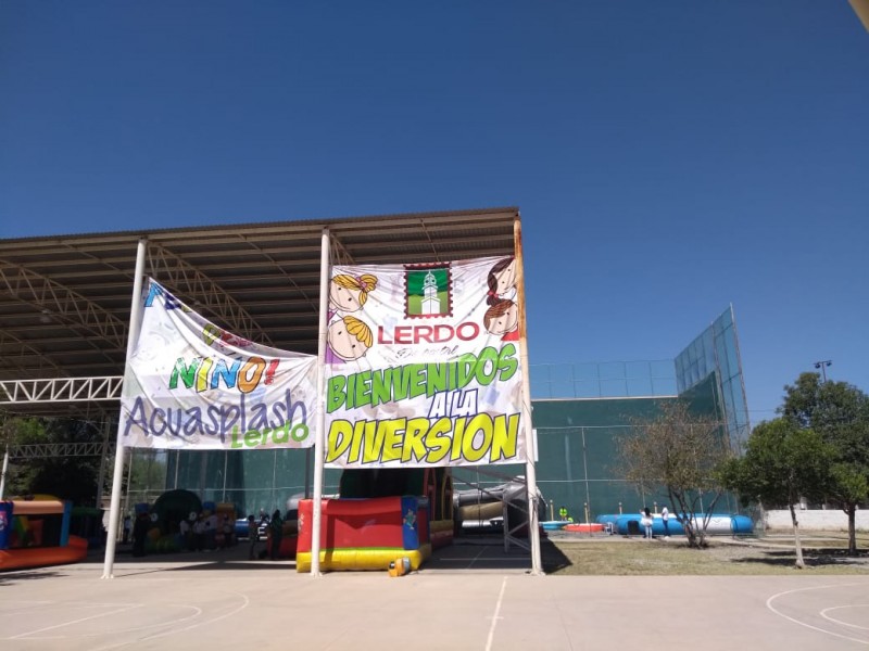 Instalan Parque Acuático gratuito en Lerdo