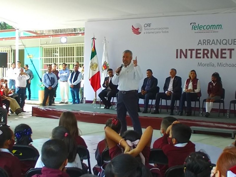 Instalarán internet gratuito en todas las escuelas del estado