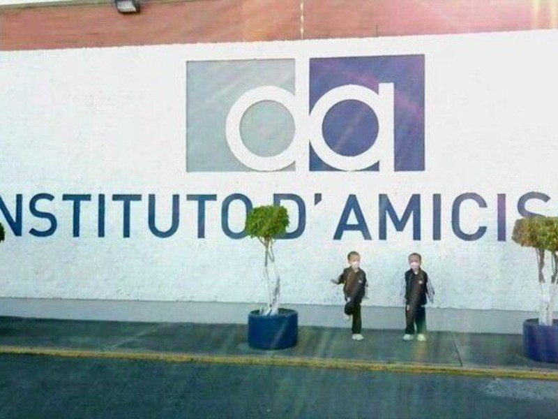 Instituto D´AMICIS da de baja a Axel N. ante presión de padres
