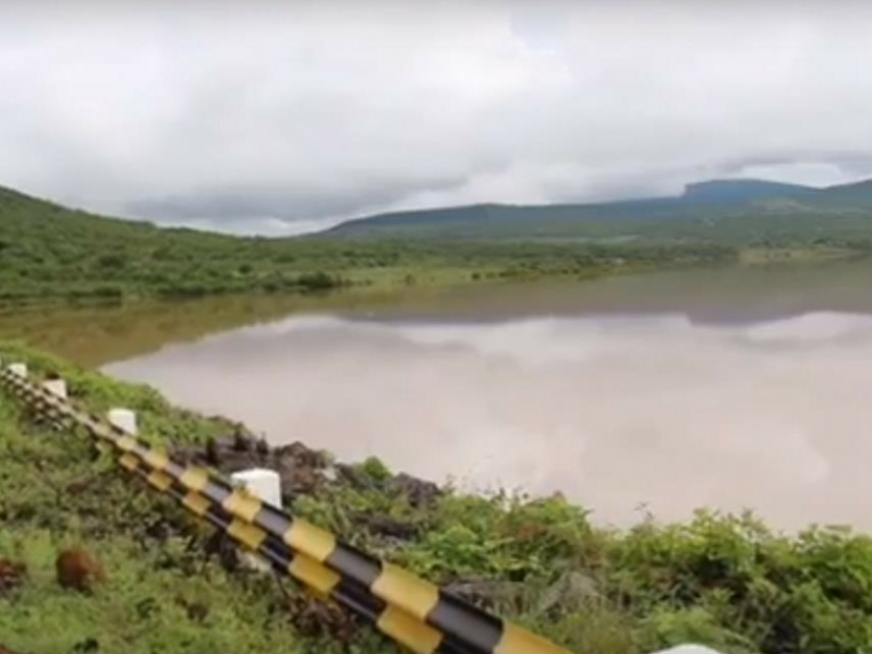 Instruye CONAGUA desfogue paulatino de Presa de Urepetiro