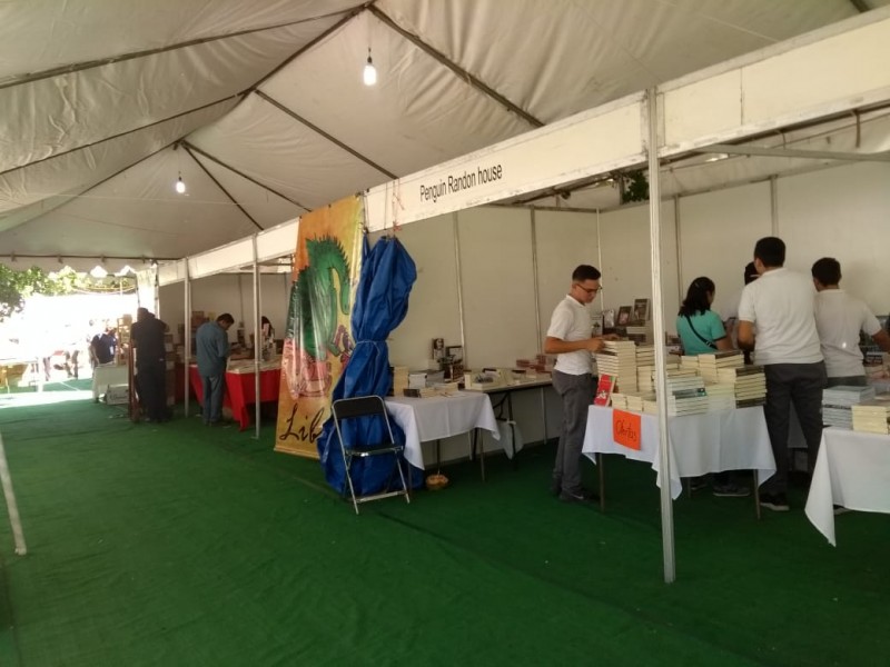 Insuficiente recurso para Feria del Libro Los Mochis