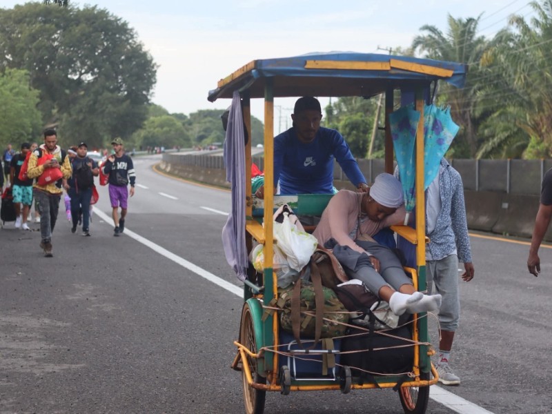 Integrantes de caravana comienzan a enfermarse por climas extremos