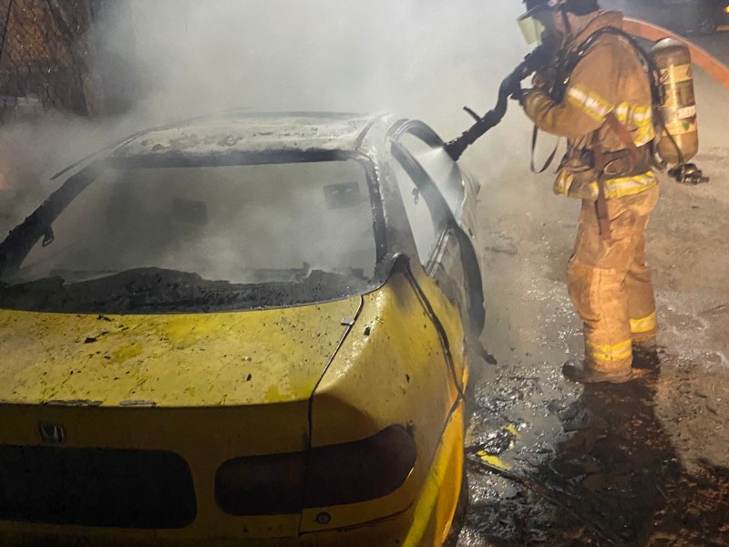 Intensa jornada para Bomberos Empalme con varios incendios