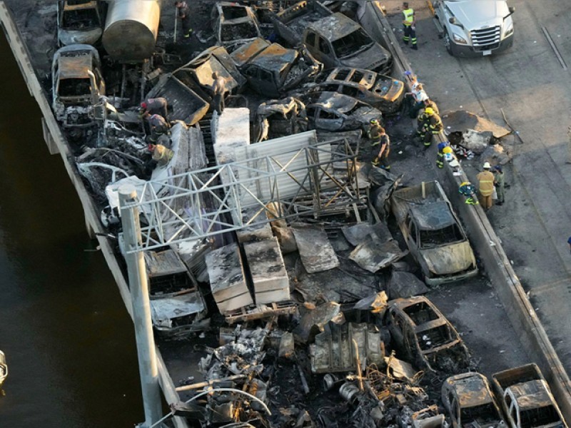 Intensa niebla causa accidente con al menos 150 vehículos