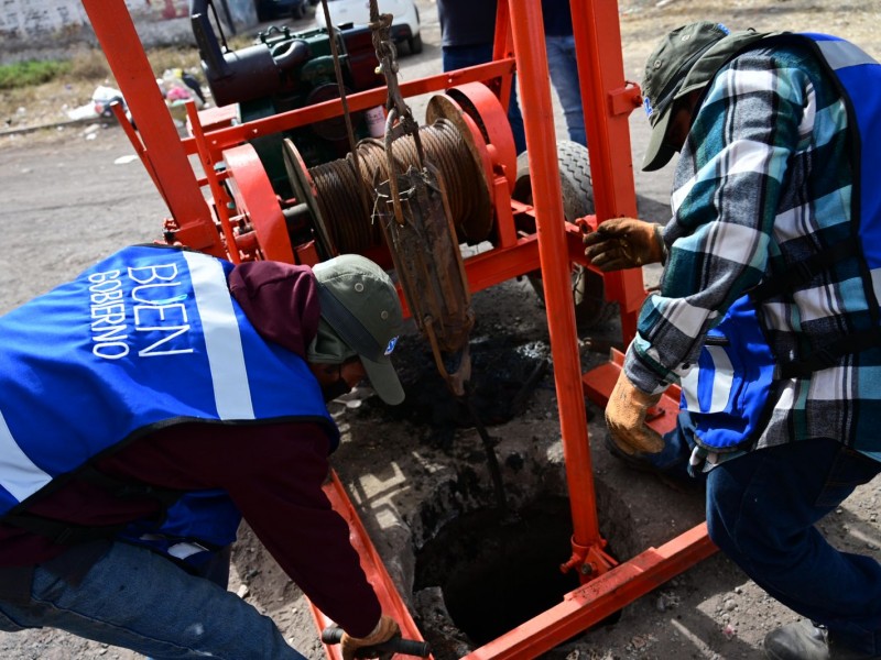 Intensifican desazolve de canales de riego de Zamora  