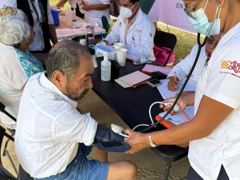 Intensifican jornadas sanitarias en la zona norte del estado tras inundaciones