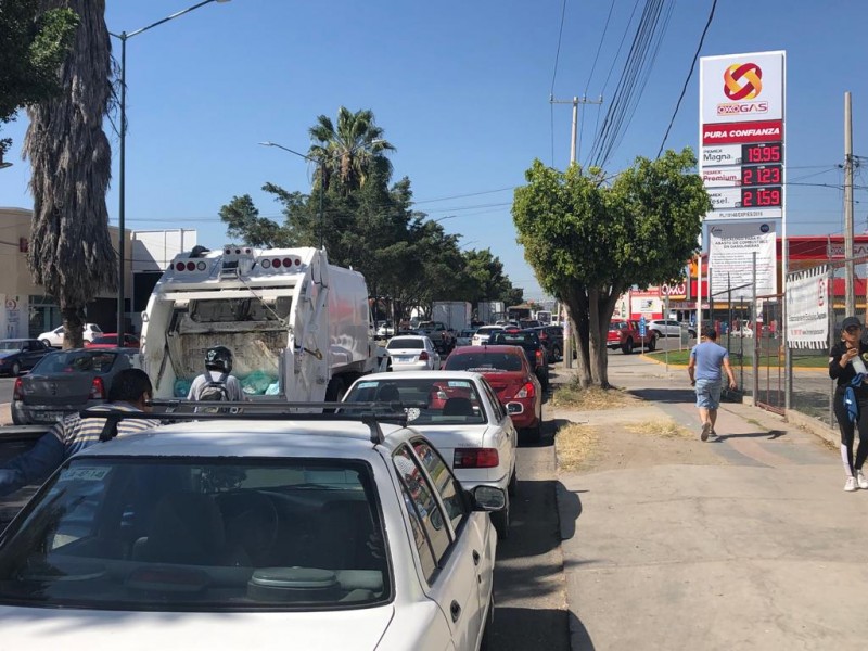 Intensifican uso de redes sociales para cargar gasolina