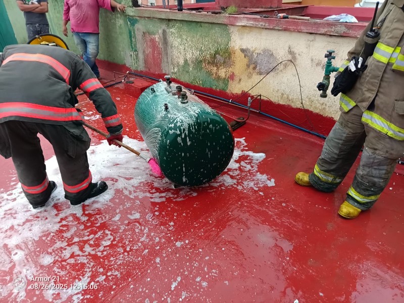 Intenso olor a gas provoca desalojo masivo en el Centro de Guadalajara