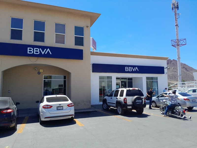 Intentan asaltar el banco BBVA en plaza La Joya