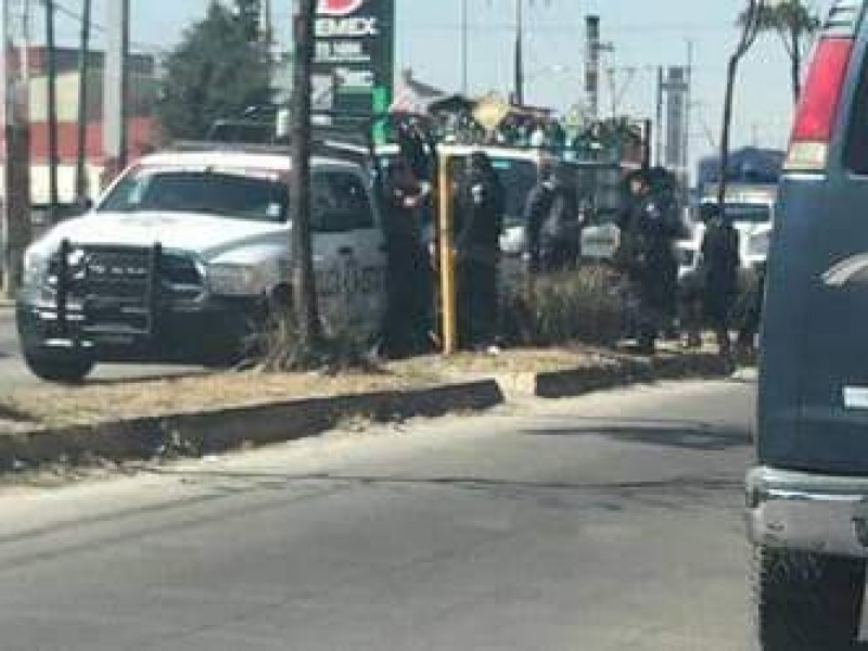 Intentan robar camión con oxígeno en la Puebla-Tehuacán