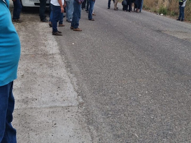 Intercambian rehenes bandos en conflicto en Carranza