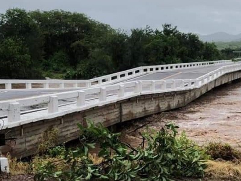 Interrumpido el tráfico por carreteras entre Culiacán y Mazatlán