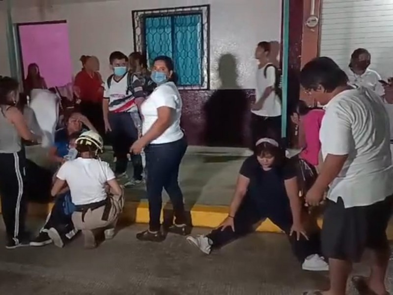 Intoxicación masiva en Secundaria de Tapachula.