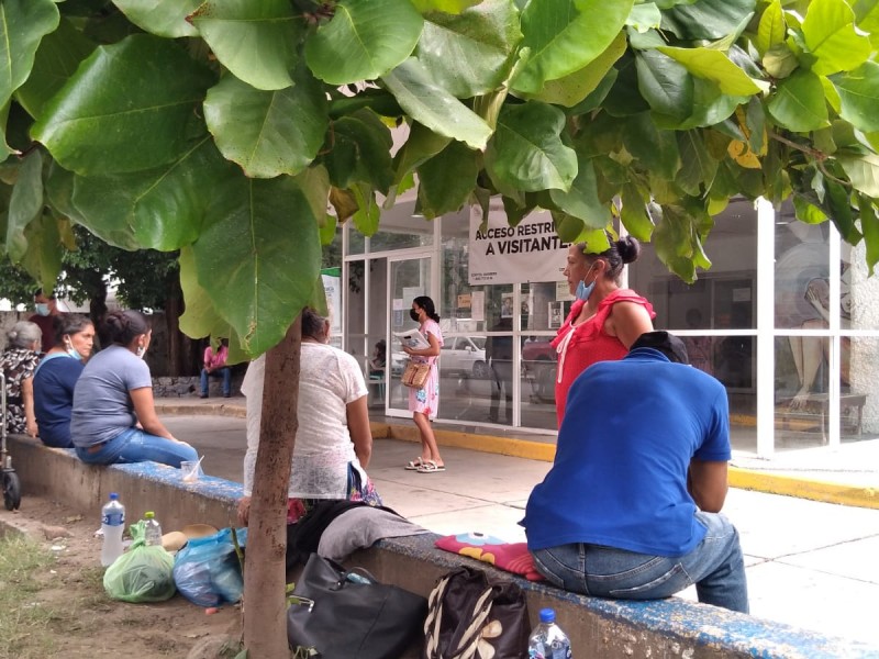 Intuban a uno de los pacientes hospitalizado por Covid-19