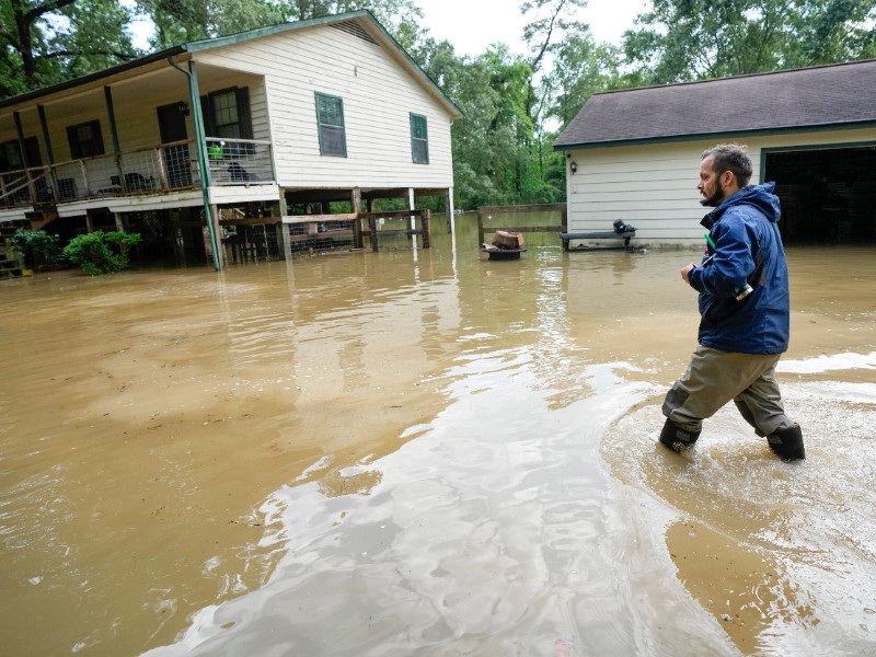 Inundaciones, tornados y cancelación de vuelos por tormentas en Texas