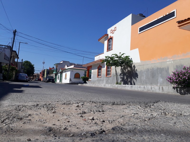 Inundada en baches colonia Burócrata Federal