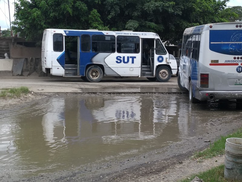 Invasión de rutas, afecta a transportistas