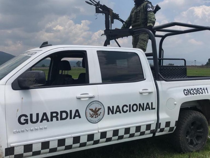 Investiga FGR a dos personas armadas en Aguililla